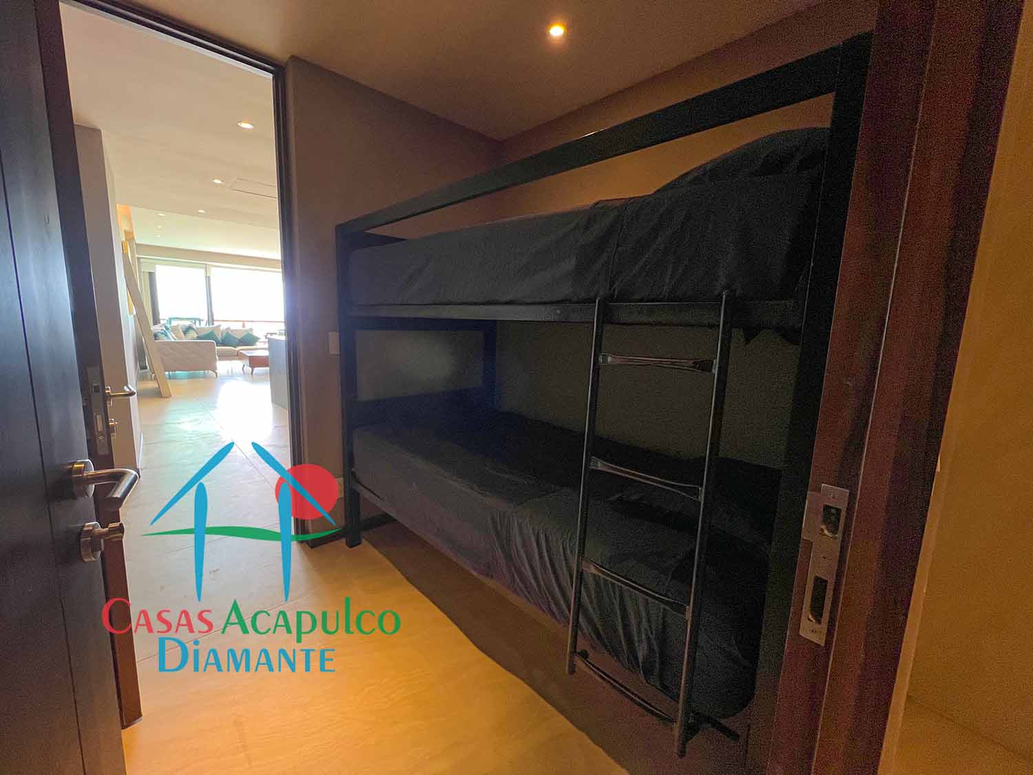 La Isla Emerald F8 - Recámara cinco 1